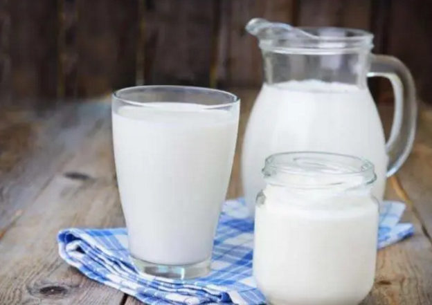 牛奶竟然有害健康？长期喝牛奶对身体有危害？