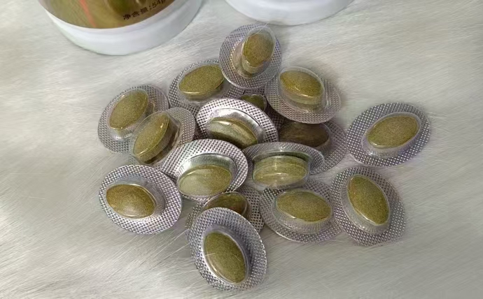 灵芝黄芪槲皮素复合片.jpg 灵芝黄芪槲皮素复合片.jpg